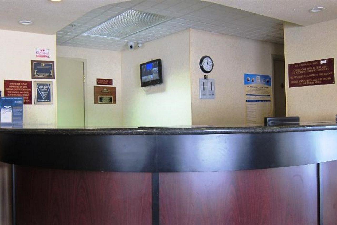 多伦多东湖景温德姆戴斯酒店 外观 照片